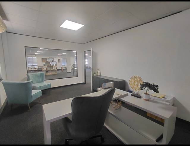 428M² OFFICE TO LET IN BRYANSTON